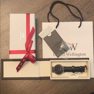 Daniel Wellington  classic black 36mm gold